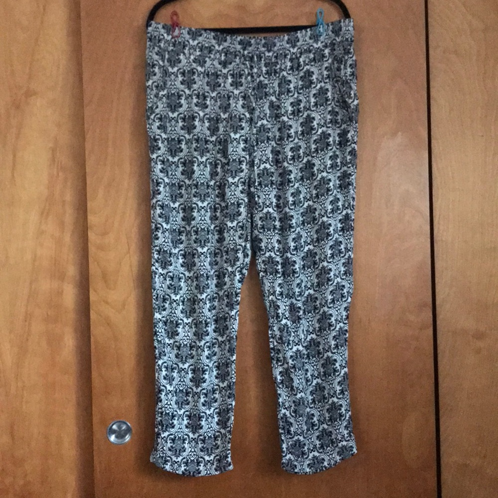 UMGEE Free Flowing Pants